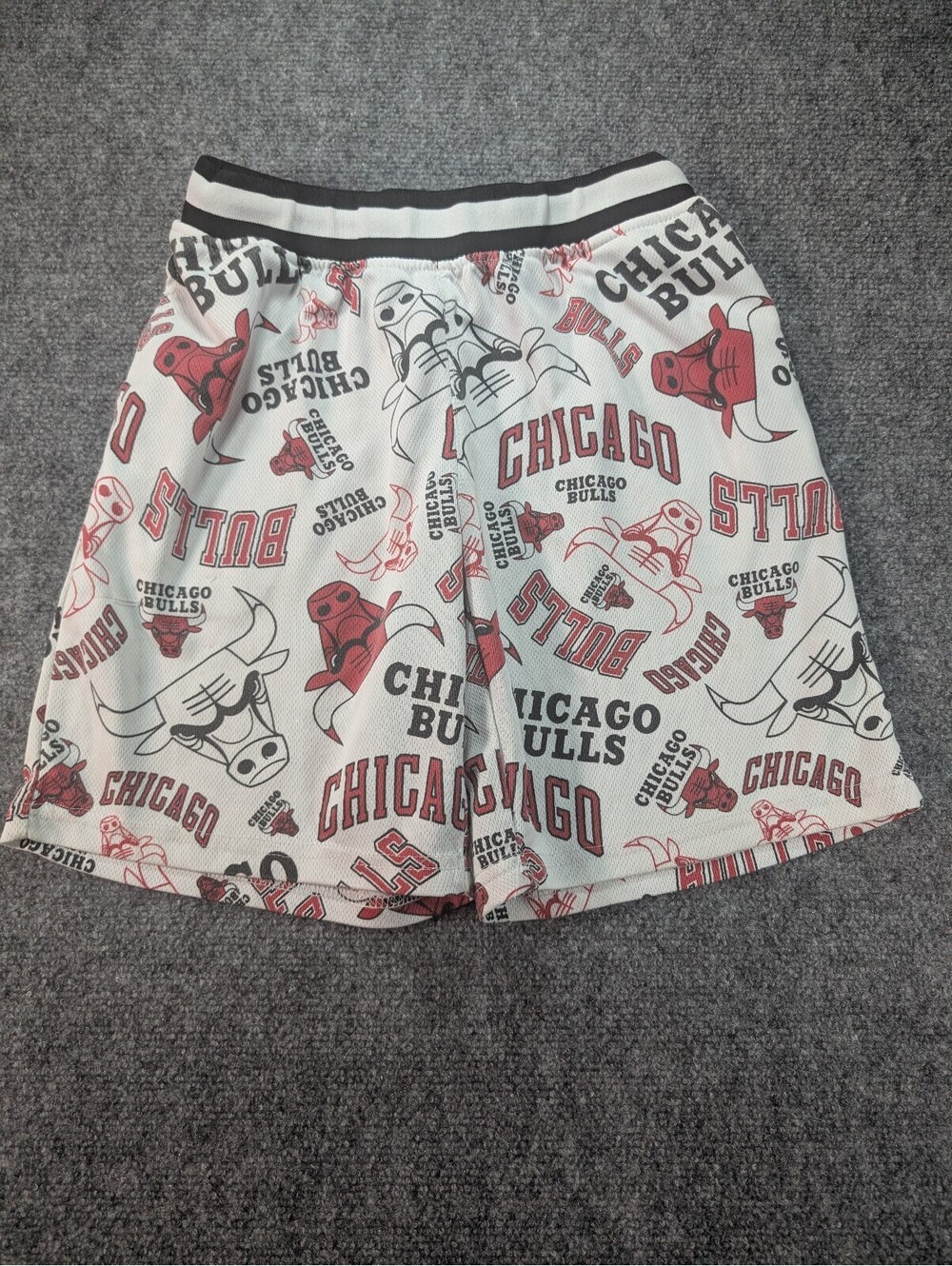 NBA Chicago Bulls All Over Print Youth Medium 10 12 White Basketball Mesh Shorts